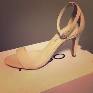 Cream Heels